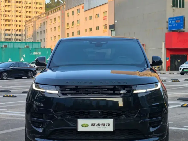 Land Rover Range Rover Sport — Фото автомобиля 2