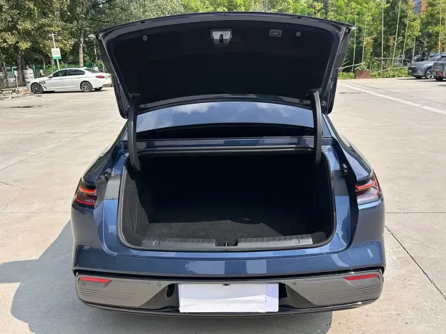Geely Galaxy Galaxy Xingyao 8 2025 Model 130km EM-i Flagship Edition — Фото автомобиля 13