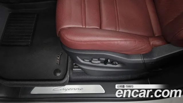 Porsche Cayenne — Фото автомобиля 27