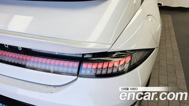 Hyundai Ioniq 6 — Фото автомобиля 8