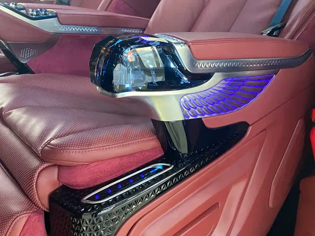 Mercedes-Benz V-Class — Фото автомобиля 12