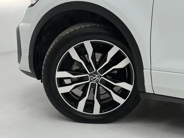 Volkswagen T-Roc — Фото автомобиля 16