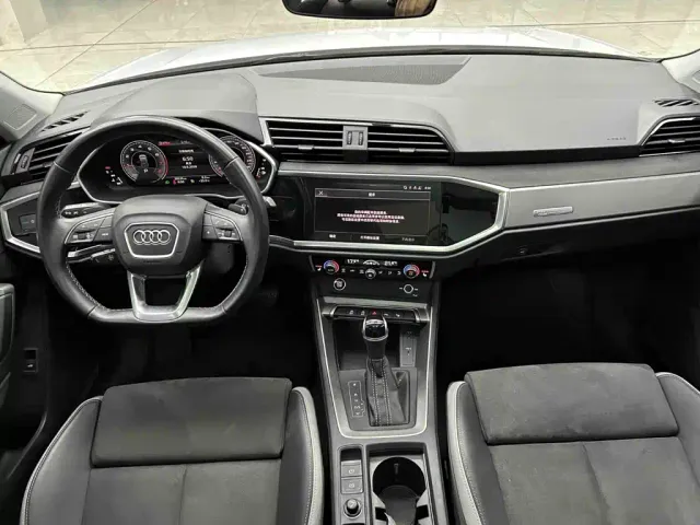 Audi Q3 — Фото автомобиля 7