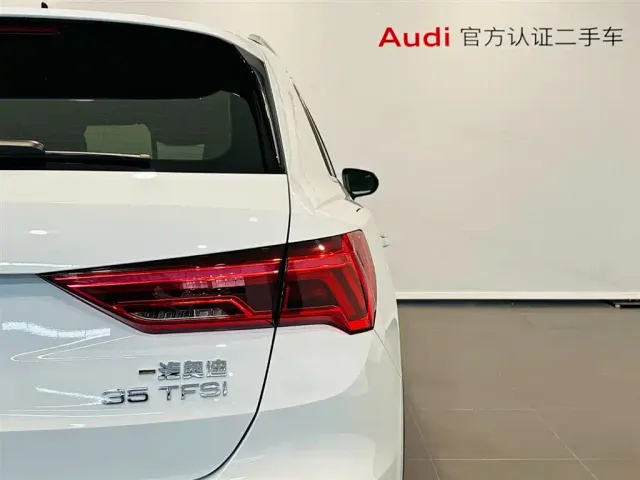 Audi Q3 — Фото автомобиля 16