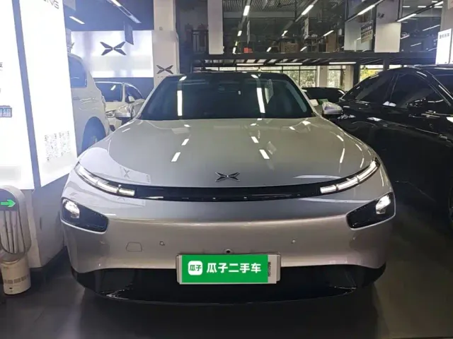 Xpeng P7 — Фото автомобиля 2