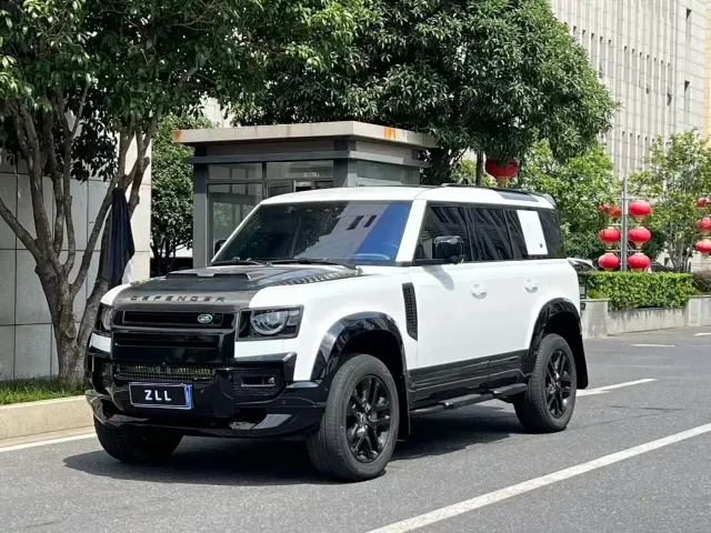 Фотография автомобиля — Land Rover Defender