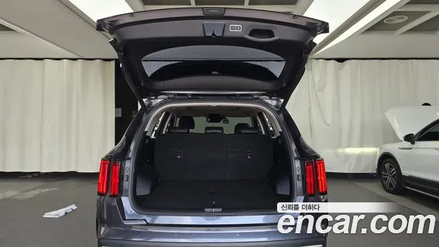 Kia Sorento Sorento 4-е поколение Бензин 2.5T 2WD — Фото автомобиля 18