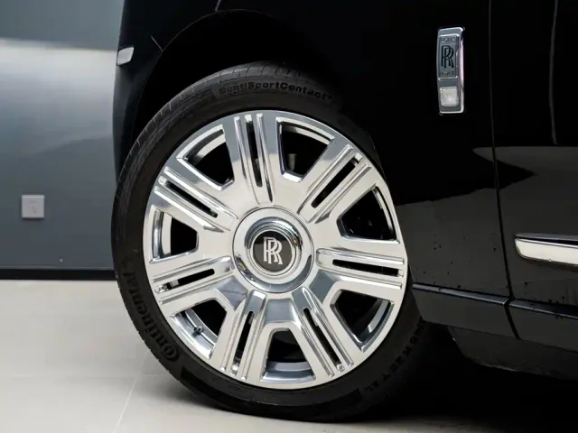 Rolls-Royce Cullinan — Фото автомобиля 20