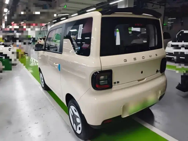 Geely Panda — Фото автомобиля 4