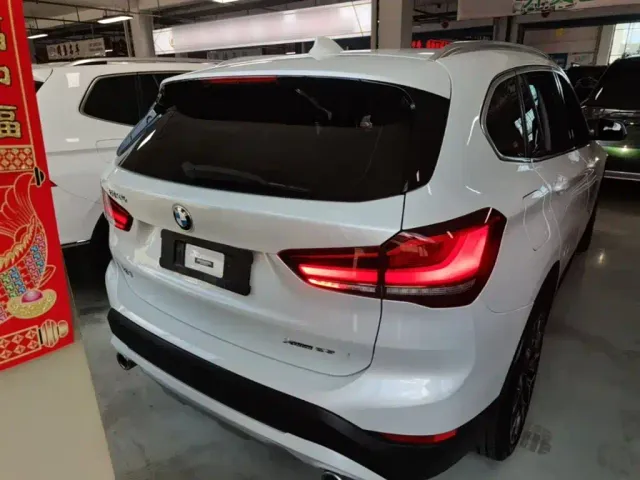 BMW X1 — Фото автомобиля 5