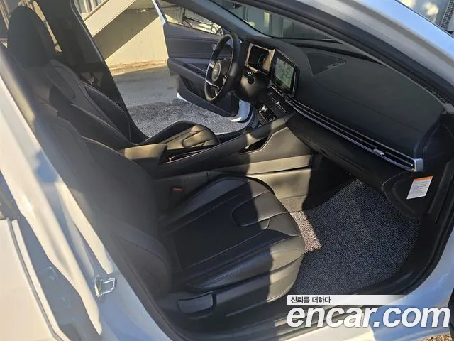 Hyundai Avante CN7 — Фото автомобиля 13