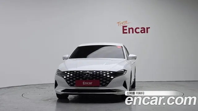Hyundai Grandeur Grandeur (New) — Фото автомобиля 3