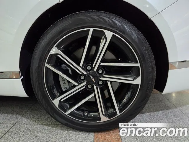 Genesis G80 RG3 — Фото автомобиля 20