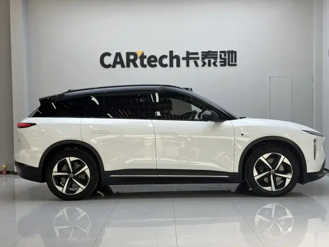 Nio ES6 — Фото автомобиля 9