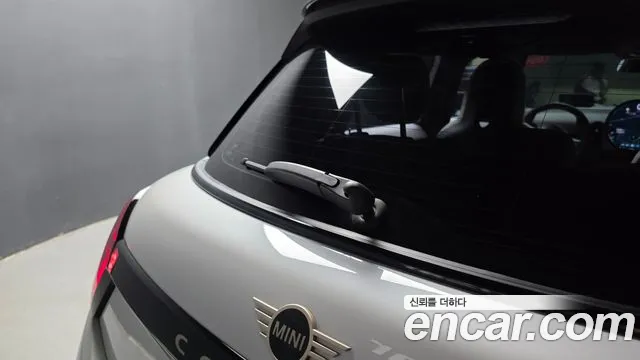 MINI Cooper 4th Gen — Фото автомобиля 30