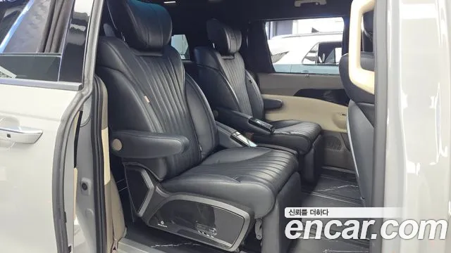 Kia Carnival 4th Gen — Фото автомобиля 18