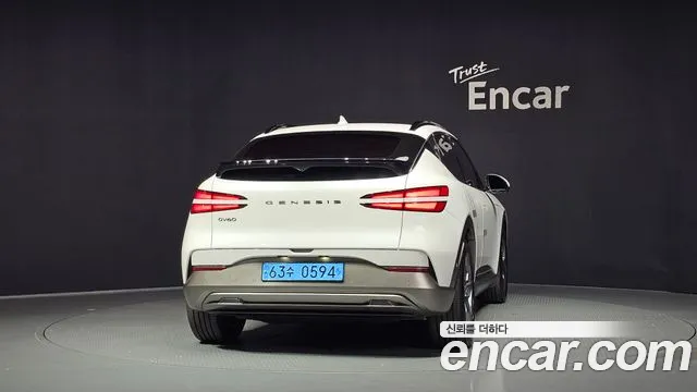 Genesis GV60 — Фото автомобиля 4