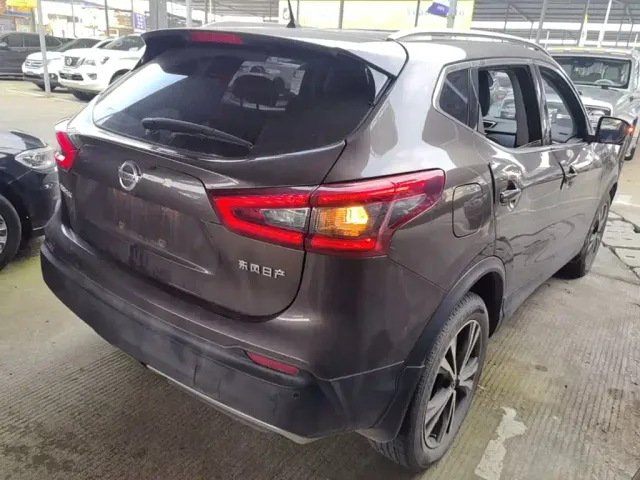 Nissan Qashqai — Фото автомобиля 6