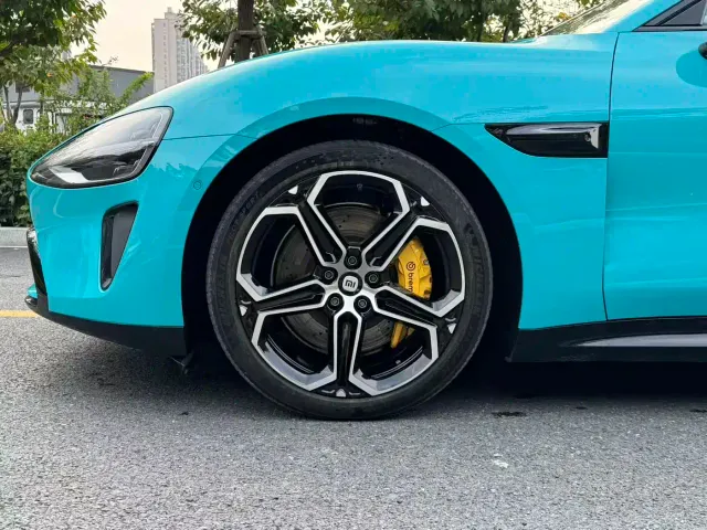Xiaomi SU7 — Фото автомобиля 19