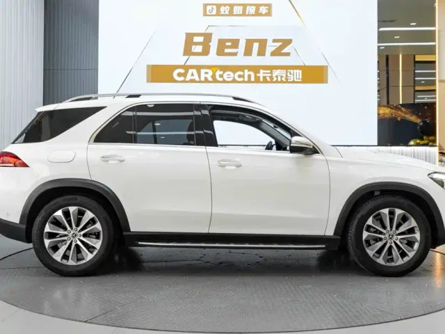 Mercedes-Benz GLE-Class — Фото автомобиля 4