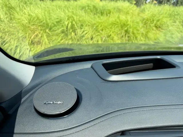 Geely Galaxy E5 — Фото автомобиля 9