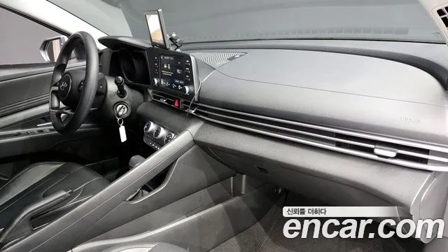 Hyundai AVANTE Avante (CN7) — Фото автомобиля 27