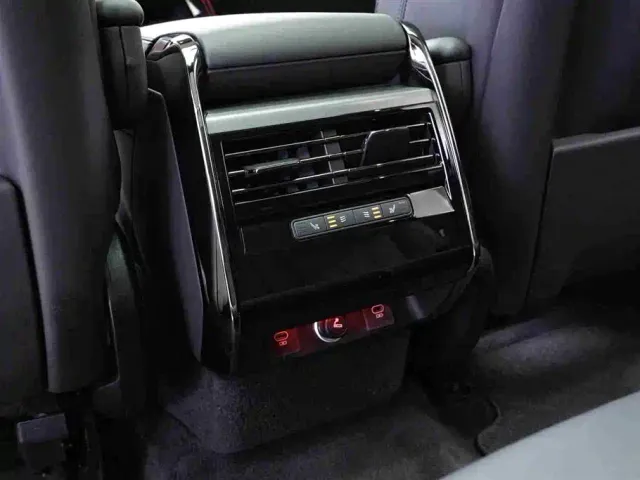 Land Rover Range Rover Sport — Фото автомобиля 19