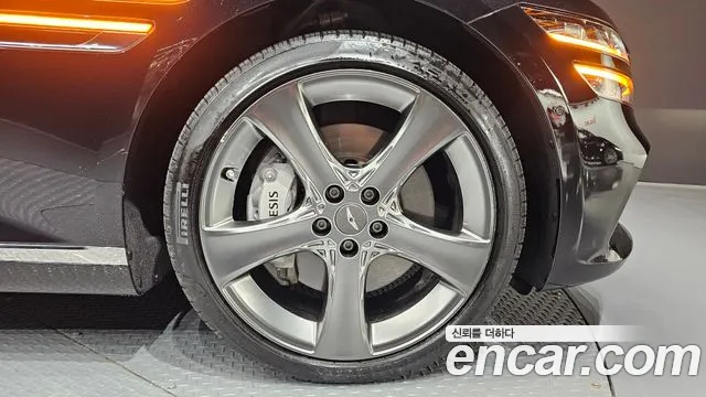 Genesis G80 RG3 — Фото автомобиля 6