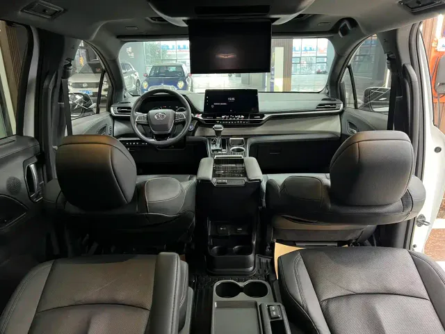 Toyota Granvia — Фото автомобиля 8