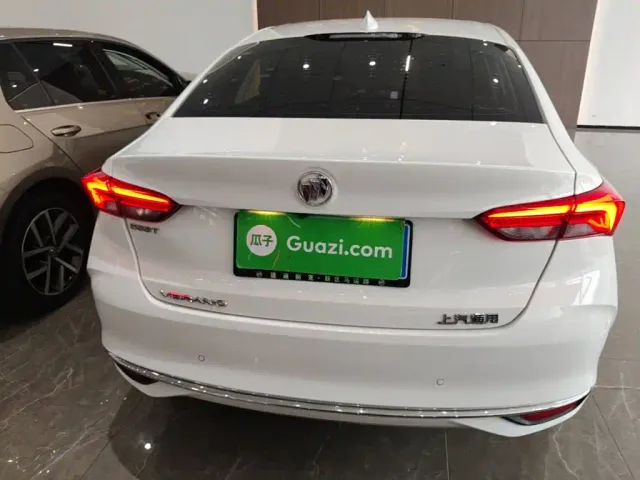 Buick Verano — Фото автомобиля 5