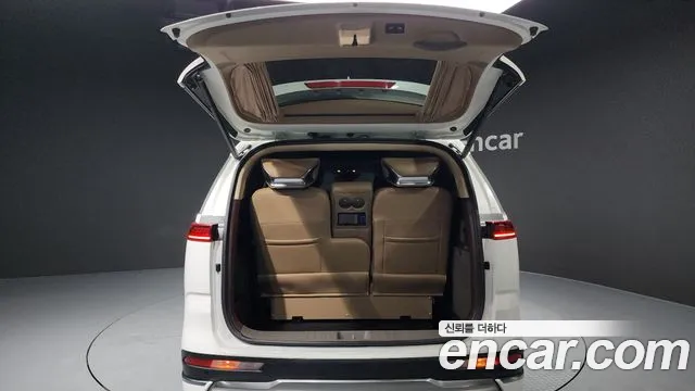Kia Canival Carnival 4 поколение Дизель 9 мест Hi-Limousine(Спецкузов) — Фото автомобиля 20