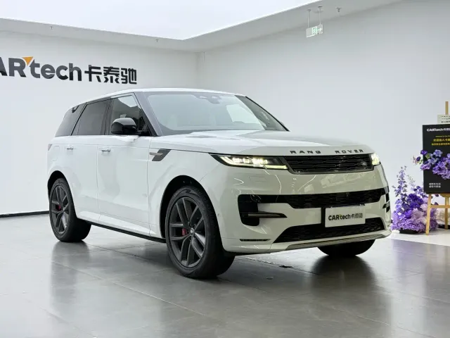 Land Rover Range Rover Sport — Фото автомобиля 12