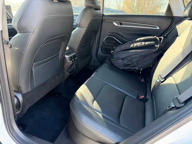 Geely Emgrand — Фото автомобиля 6
