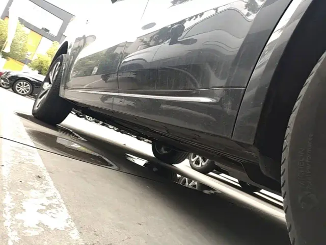 Li Auto L8 — Фото автомобиля 20