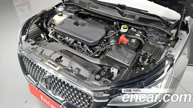 Lincoln Corsair Corsair 2.0 Reserve AWD — Фото автомобиля 3