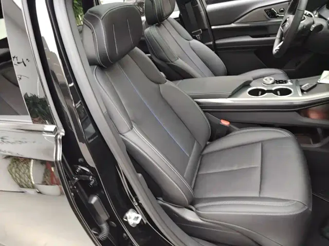 Cadillac XT5 — Фото автомобиля 24