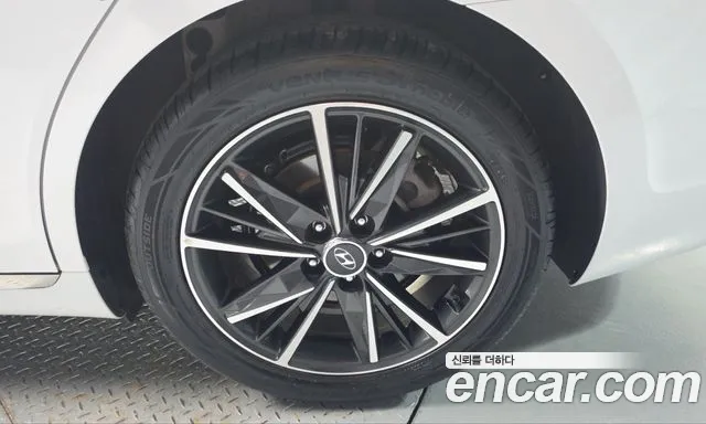 Hyundai Grandeur New — Фото автомобиля 6