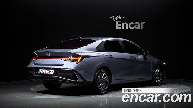 Hyundai Avante — Фото автомобиля 2