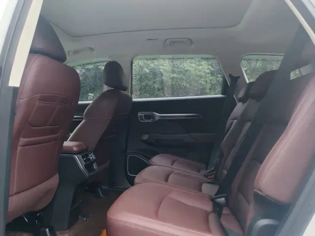 Geely Haoyue — Фото автомобиля 15