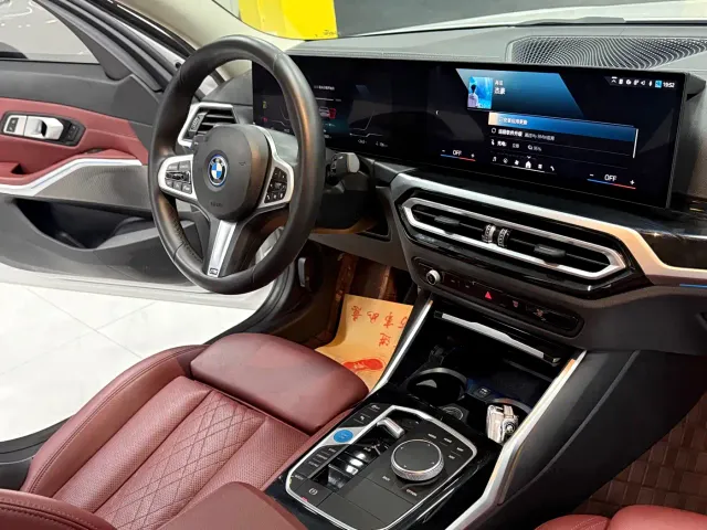 BMW i3 — Фото автомобиля 13