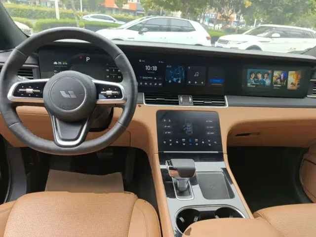 Li Auto ONE — Фото автомобиля 9