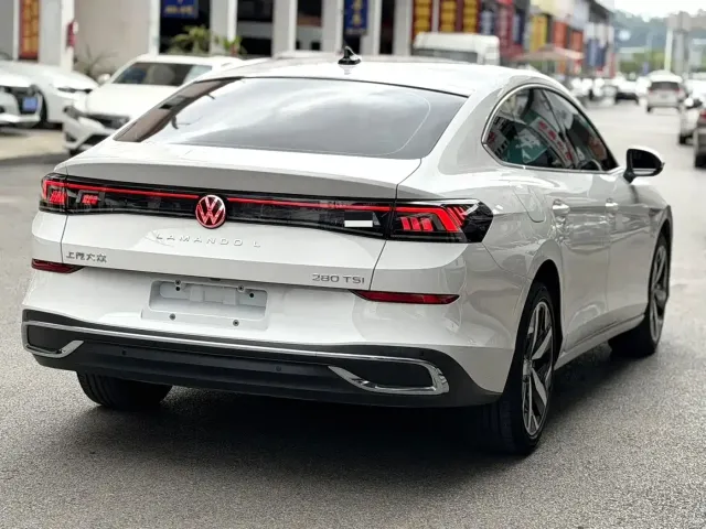 Volkswagen Lamando — Фото автомобиля 8