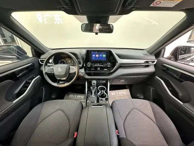 Toyota Crown Kluger — Фото автомобиля 6