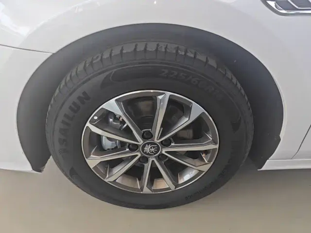 BYD Qin PLUS — Фото автомобиля 22