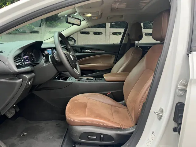 Buick Regal — Фото автомобиля 6