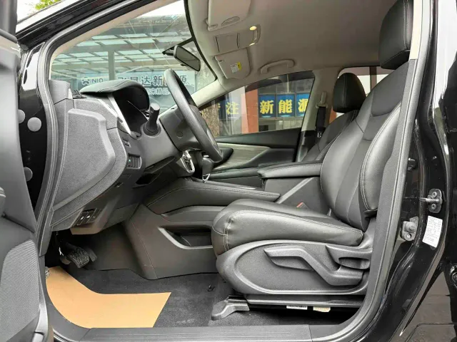 Nissan Murano — Фото автомобиля 6