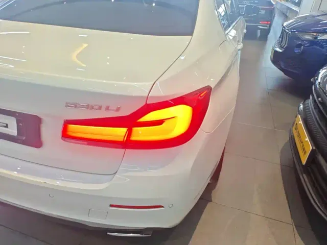BMW 5 Series — Фото автомобиля 7