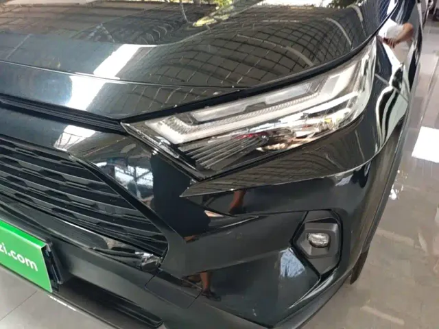 Toyota RAV4 — Фото автомобиля 17