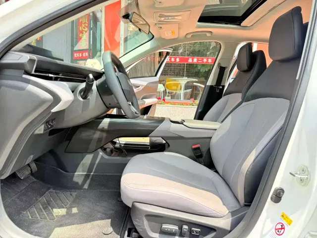 Changan Qiyuan A05 — Фото автомобиля 6