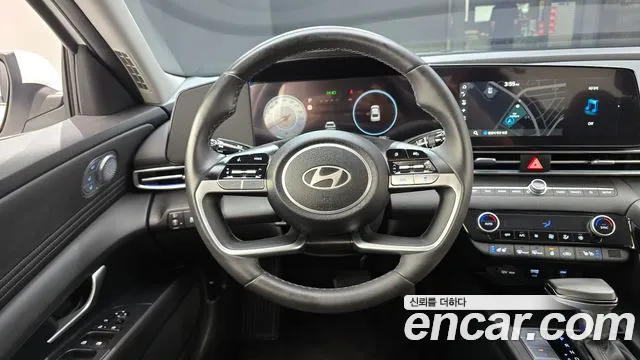 Hyundai Avante CN7 — Фото автомобиля 13